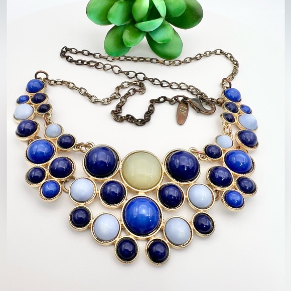 NEW YORK COMPANY NECKLACE - Picture 4 of 8